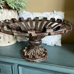 BEAUTIFUL METAL HOME DECOR